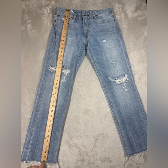 Levi’s Men’s Slim Fit Distressed 100% Cotton Zipper Fly Raw Hem Blue Jeans 33 - Picture 5 of 16